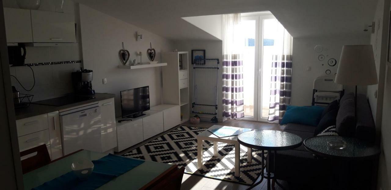 Apartmani Riva 罗戈兹尼察 外观 照片